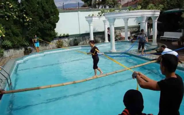 Villa Giri Kembang