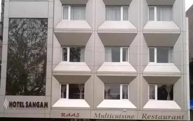 Vista Rooms at Sangam Talkies Road