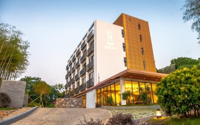 Courtyard Hotel – Li River Branch
