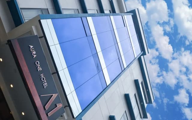 Aura One Hotel