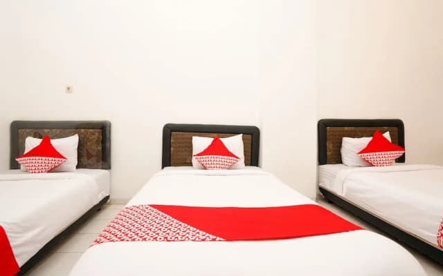 Marcello Residence By OYO Rooms
