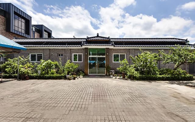 Songnisan Dongsan Minbak Pension