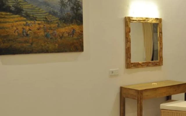 D'Sawah Amed Homestay & Warung