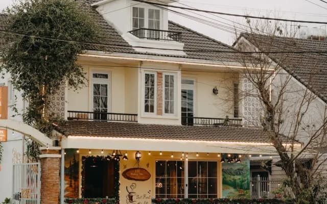 Hoang Yen Hotel & Coffee