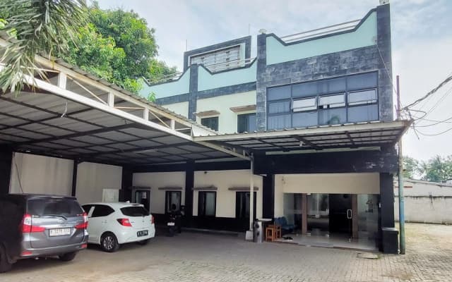 Ni Hotel Syariah Bandara Soekarno Hatta Mitra RedDoorz