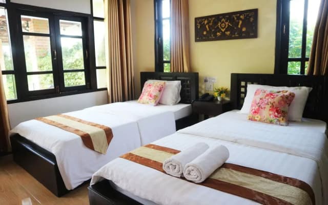 Ban Noi Resort Phrae