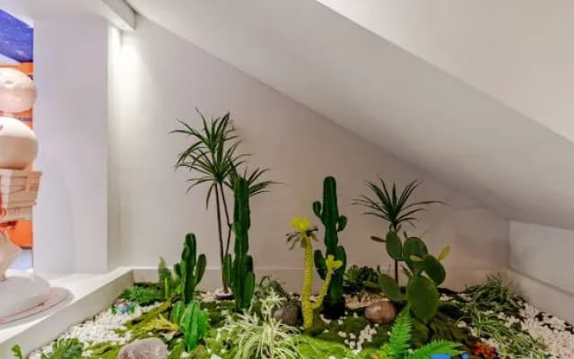 Qilai Smart Hotel (Kaisheng Building, Wuhu Pedestrian Street)