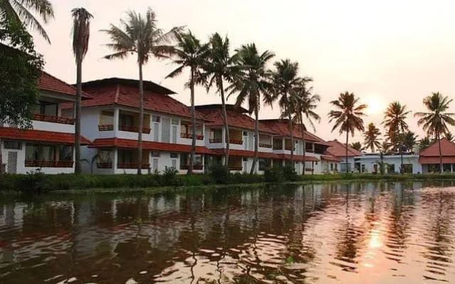 Manor Backwater Resort