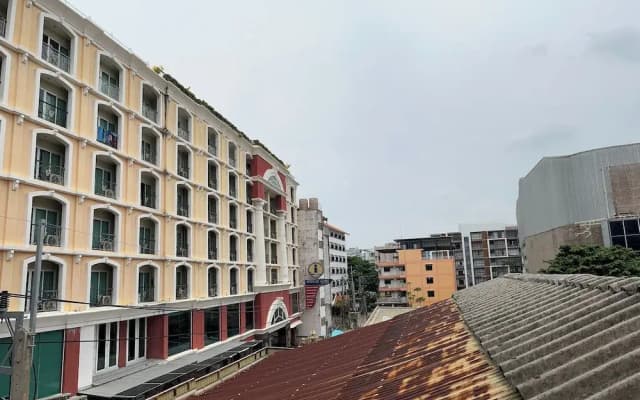 Baan Picha 2