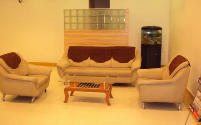 Hotel Palmyra Grand Inn