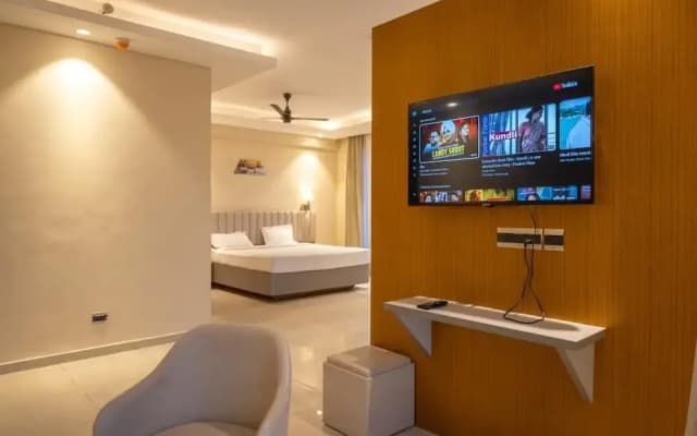 Omaxe Hazratganj Lucknow Suites & Inn