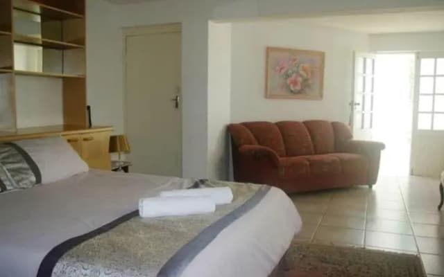 Thoko-Zani Beach House