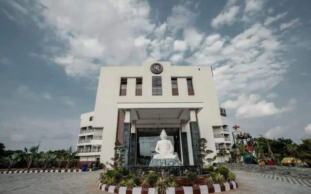 Royal Ritz