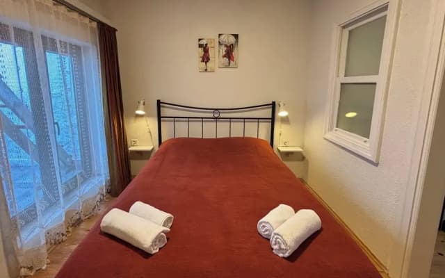 Idor Guest House