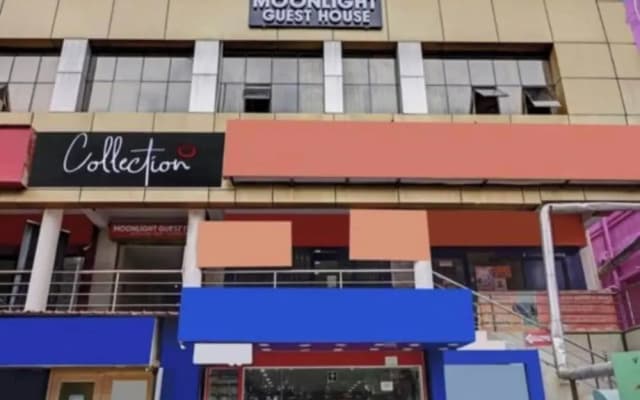 Goroomgo Moonlight Guest House Bhubaneswar