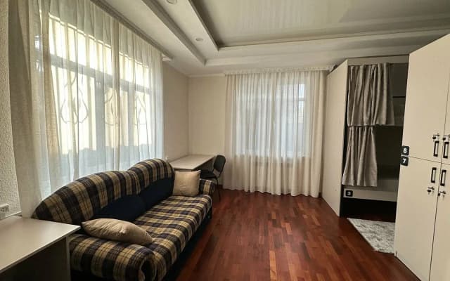 Hostel 53 (Хостел 53)