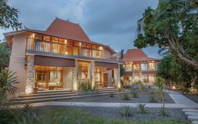 Amrani Diamond Beach Villas & Pool