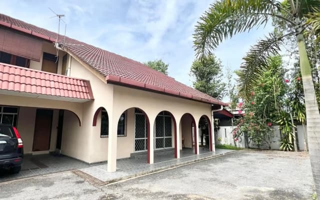 Teratai Homestay Batu Buruk