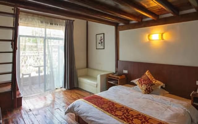Ruyuan Culture Theme Inn