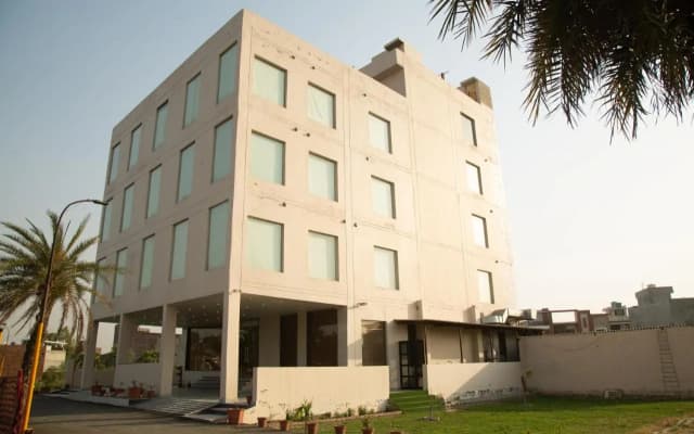Comfort Hotel Amritsar by Choice Hotels