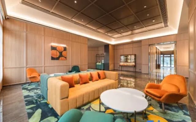 Orange Hotel (Yichang Wuyi Square Yanjiang Avenue)