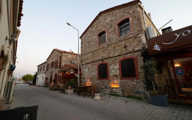 Hotel Yorgo Seferis