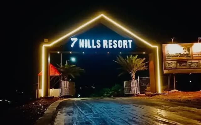 7 Hills Resort