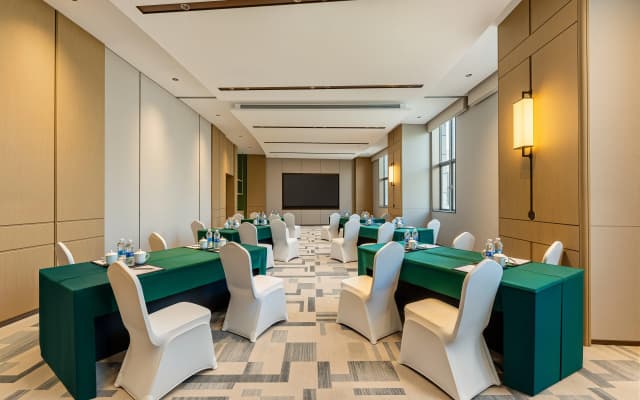 Seaview Hotel Hangzhou Bay