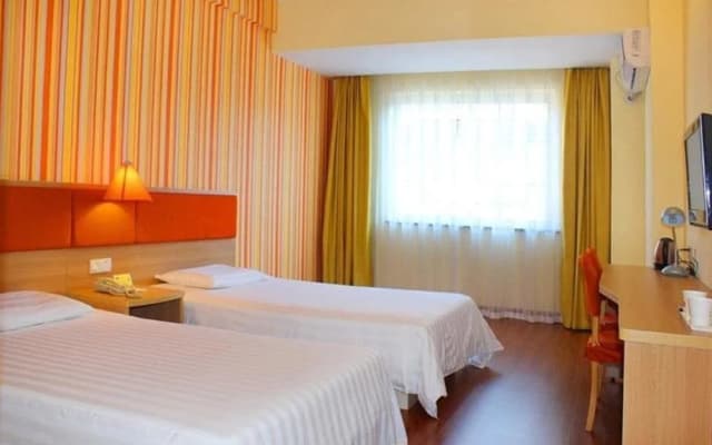 Home Inn Zhangjiajie Dayong Fucheng