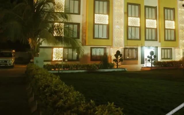 Safari Hotel & Resort