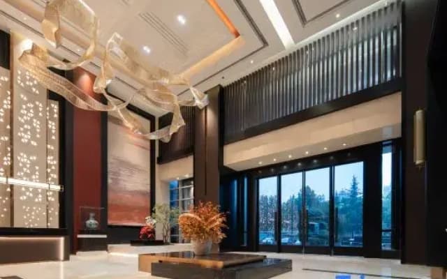 The GiorgioMorandi Hotels (Linyi Taisheng Square Wang Xizhi Former Residence)