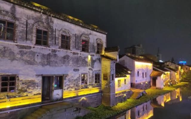 Ofis Meiji Hotel (Huzhou Xiaoxi Street Yishang Street)