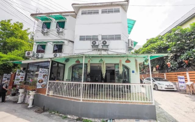 Born Guest house Hotel