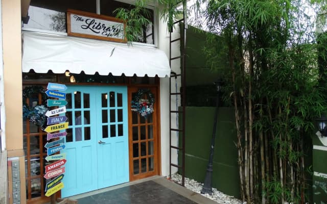Panda Tea Garden Suites