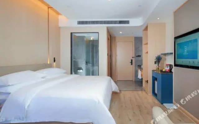 Vienna International Hotel (Kunming Dianchi Haiyuan Fortune Center)