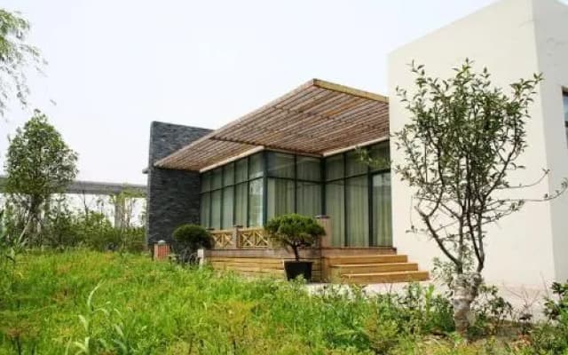 Zhenjiang Runyang Bridge Hotel