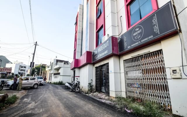 OYO 18425 Hotel Blue Mountain