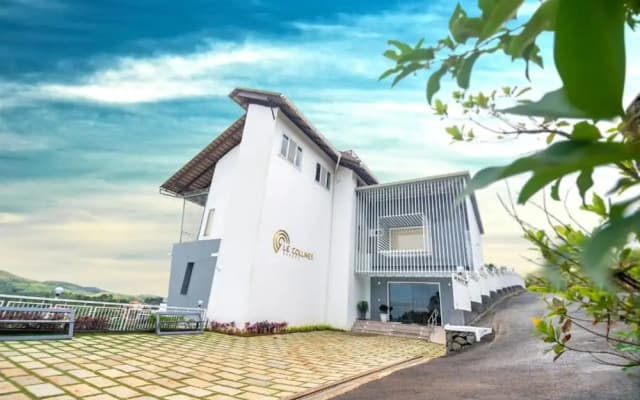 Le Collines Resort