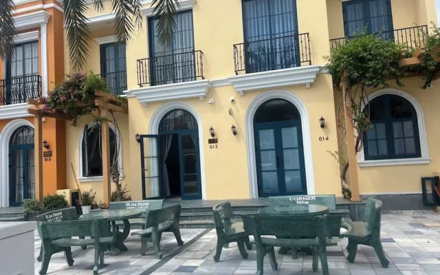 Deluxe 3 Br Corner House - Novaworld PT