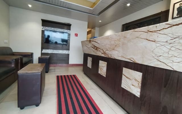 Hotel Highland Residency