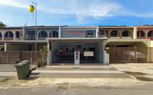 OYO HOME 90261 Hom2rex Kuching Homestay