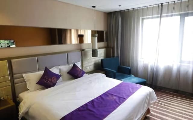 Boyue Hotel