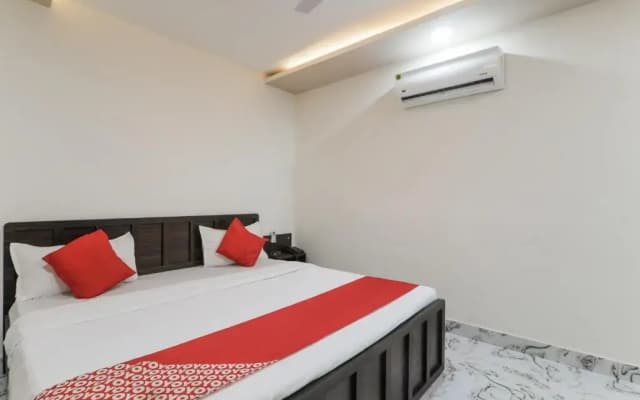 Hotel Aastha By OYO Rooms