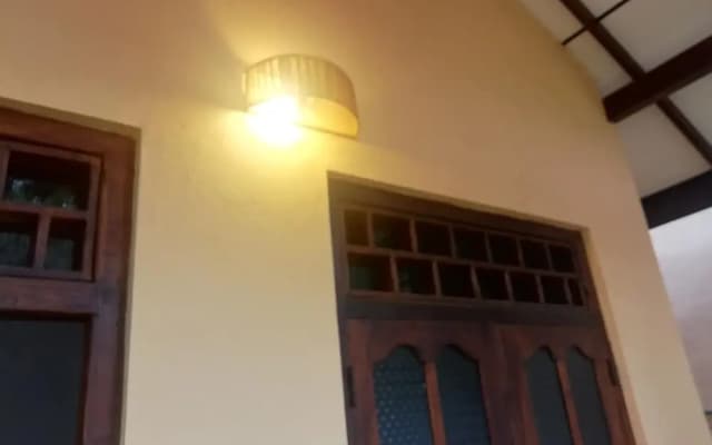 Surf & Relax Inn Arugambay