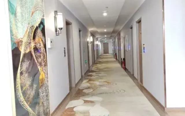 Huayi Selected Hotel