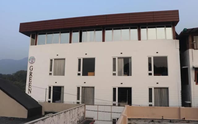 Hotel Green - Behind Parmarth Niketan