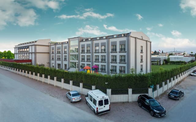Отель Premier Inn Sakarya