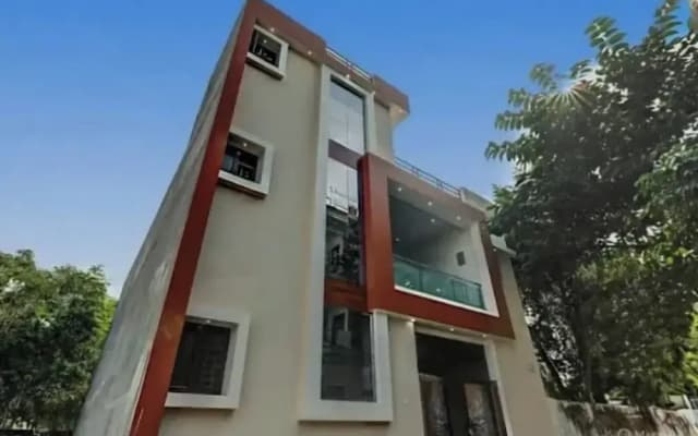 Hotel Awadh Pearl