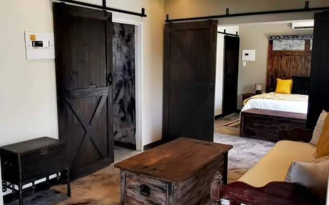 River Rock Guesthouse