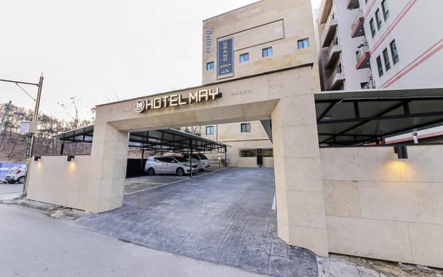 MAY Hotel